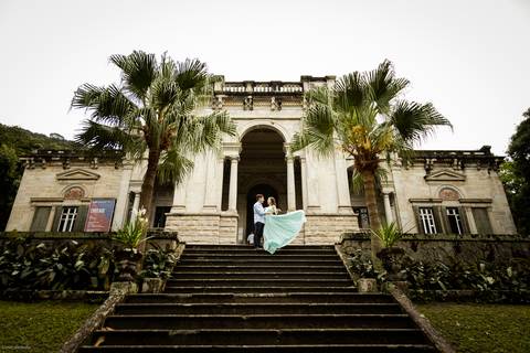 pre-wedding-rio-de-janeiro-cristo-redentor-bondinho-copacabana-barra-da-tijuca-apoador-praia-ensaio-noiva-noivo-casamento-na-praia-cerimonia-casar-fotos-na-praia-wedding-brasil-fotografo-mini-casamento-daniel-custodio-minas-uberlandia-fotos-retrato-filme-'