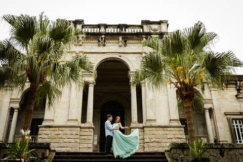 pre-wedding-rio-de-janeiro-cristo-redentor-bondinho-copacabana-barra-da-tijuca-apoador-praia-ensaio-noiva-noivo-casamento-na-praia-cerimonia-casar-fotos-na-praia-wedding-brasil-fotografo-mini-casamento-daniel-custodio-minas-uberlandia-fotos-retrato-filme-'