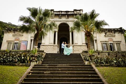 pre-wedding-rio-de-janeiro-cristo-redentor-bondinho-copacabana-barra-da-tijuca-apoador-praia-ensaio-noiva-noivo-casamento-na-praia-cerimonia-casar-fotos-na-praia-wedding-brasil-fotografo-mini-casamento-daniel-custodio-minas-uberlandia-fotos-retrato-filme-'