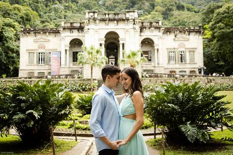 pre-wedding-rio-de-janeiro-cristo-redentor-bondinho-copacabana-barra-da-tijuca-apoador-praia-ensaio-noiva-noivo-casamento-na-praia-cerimonia-casar-fotos-na-praia-wedding-brasil-fotografo-mini-casamento-daniel-custodio-minas-uberlandia-fotos-retrato-filme-'