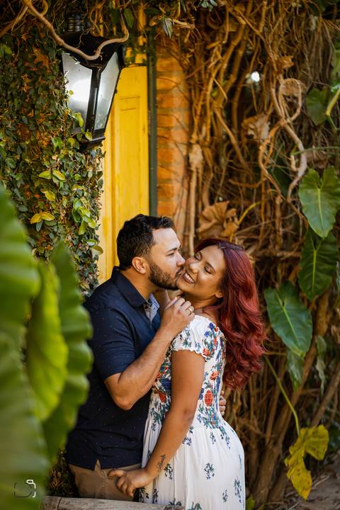 pre-wedding-ensaio-fotos-retrato-casal-namoro-fotografias-fotografo-daniel-custodio-uberlandia-araguari-vestido-buque-noiva-noivo-chapeu-cachoreira-cerimonia-dancar-amor-criativos-filmagem-tik-tok-rells-insta-madrinha-padrinho-make-dj-cerimonial-casar-civ'