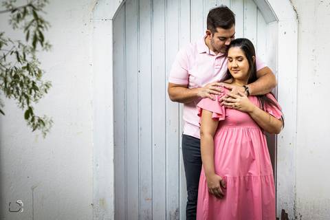 pre-wedding-ensaio-casal-namoro-fotos-retrato-fotografias-fotografo-floresta-do-lobo-por-do-sol-daniel-custodio-cerimonia-noiva-noivo-buque-cerimonial-uberlandia-aragauari-patos-de-minas-madrinha-padrinho-vestido-filmagem-tik-tok-igreja-terno-dj-buffet-'