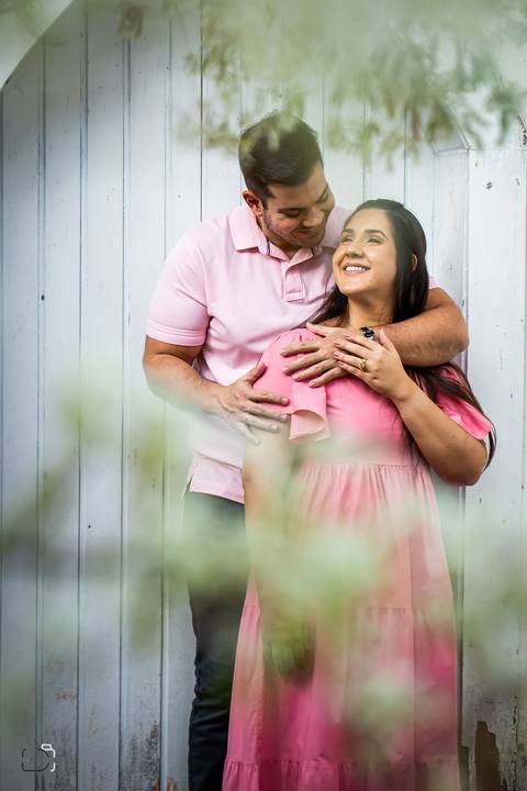 pre-wedding-ensaio-casal-namoro-fotos-retrato-fotografias-fotografo-floresta-do-lobo-por-do-sol-daniel-custodio-cerimonia-noiva-noivo-buque-cerimonial-uberlandia-aragauari-patos-de-minas-madrinha-padrinho-vestido-filmagem-tik-tok-igreja-terno-dj-buffet-'