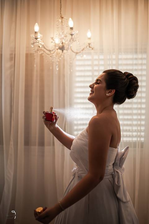 make-off-noiva-noivo-maquiagem-peteados-buque-vestido-atelie-terno-fotos-fotografo-fotografias-retrato-daniel-custodio-album-casamento-casar-cerimonia-igreja-cerimonial-por-do-sol-chacara-madrinha-padrinho-pre-wedding-recepção-festa-buffet-dj-pista-amor-'