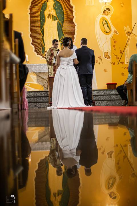 make-off-noiva-noivo-maquiagem-peteados-buque-vestido-atelie-terno-fotos-fotografo-fotografias-retrato-daniel-custodio-album-casamento-casar-cerimonia-igreja-cerimonial-por-do-sol-chacara-madrinha-padrinho-pre-wedding-recepção-festa-buffet-dj-pista-amor-'