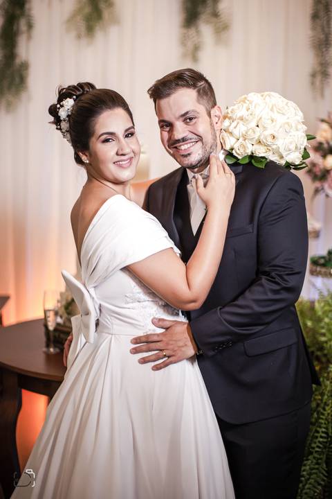 make-off-noiva-noivo-maquiagem-peteados-buque-vestido-atelie-terno-fotos-fotografo-fotografias-retrato-daniel-custodio-album-casamento-casar-cerimonia-igreja-cerimonial-por-do-sol-chacara-madrinha-padrinho-pre-wedding-recepção-festa-buffet-dj-pista-amor-'