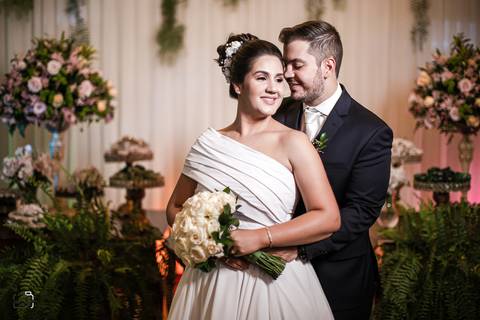 make-off-noiva-noivo-maquiagem-peteados-buque-vestido-atelie-terno-fotos-fotografo-fotografias-retrato-daniel-custodio-album-casamento-casar-cerimonia-igreja-cerimonial-por-do-sol-chacara-madrinha-padrinho-pre-wedding-recepção-festa-buffet-dj-pista-amor-'