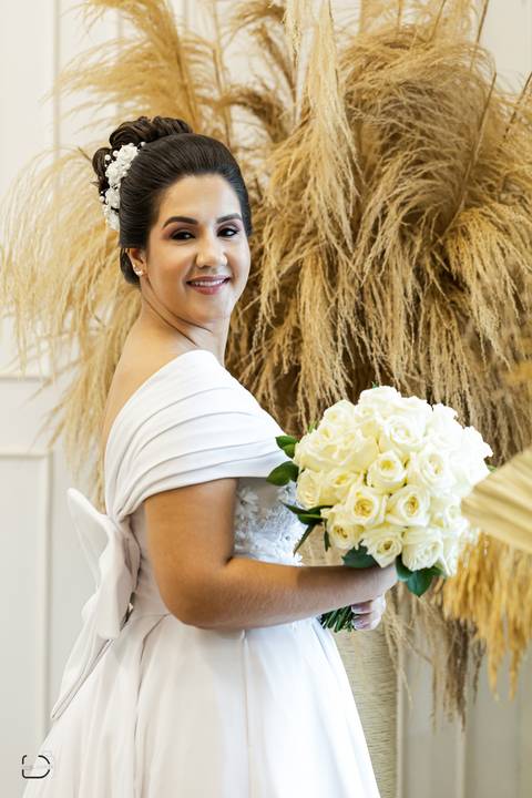 make-off-noiva-noivo-maquiagem-peteados-buque-vestido-atelie-terno-fotos-fotografo-fotografias-retrato-daniel-custodio-album-casamento-casar-cerimonia-igreja-cerimonial-por-do-sol-chacara-madrinha-padrinho-pre-wedding-recepção-festa-buffet-dj-pista-amor-'