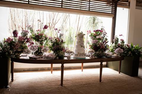 make-off-noiva-noivo-maquiagem-peteados-buque-vestido-atelie-terno-fotos-fotografo-fotografias-retrato-daniel-custodio-album-casamento-casar-cerimonia-igreja-cerimonial-por-do-sol-chacara-madrinha-padrinho-pre-wedding-recepção-festa-buffet-dj-the-farm'