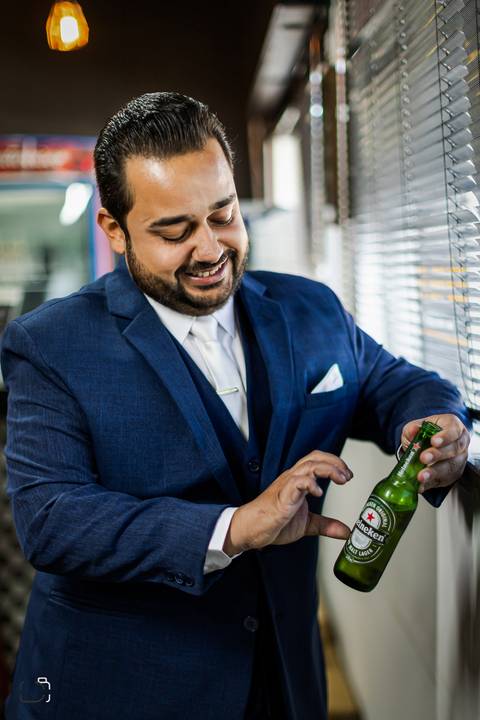 make-off-noiva-noivo-maquiagem-peteados-buque-vestido-atelie-terno-fotos-fotografo-fotografias-retrato-daniel-custodio-album-casamento-casar-cerimonia-igreja-cerimonial-por-do-sol-chacara-madrinha-padrinho-pre-wedding-recepção-festa-buffet-dj-the-farm'