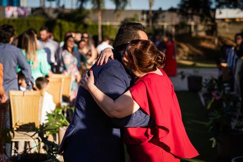 make-off-noiva-noivo-maquiagem-peteados-buque-vestido-atelie-terno-fotos-fotografo-fotografias-retrato-daniel-custodio-album-casamento-casar-cerimonia-igreja-cerimonial-por-do-sol-chacara-madrinha-padrinho-pre-wedding-recepção-festa-buffet-dj-the-farm'