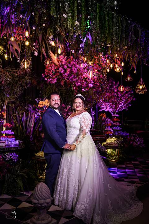 make-off-noiva-noivo-maquiagem-peteados-buque-vestido-atelie-terno-fotos-fotografo-fotografias-retrato-daniel-custodio-album-casamento-casar-cerimonia-igreja-cerimonial-por-do-sol-chacara-madrinha-padrinho-pre-wedding-recepção-festa-buffet-dj-the-farm'