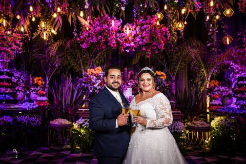 make-off-noiva-noivo-maquiagem-peteados-buque-vestido-atelie-terno-fotos-fotografo-fotografias-retrato-daniel-custodio-album-casamento-casar-cerimonia-igreja-cerimonial-por-do-sol-chacara-madrinha-padrinho-pre-wedding-recepção-festa-buffet-dj-the-farm'