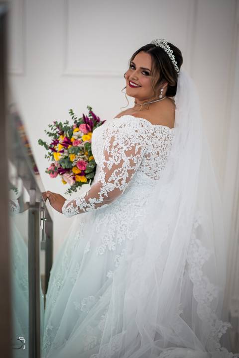 make-off-noiva-noivo-maquiagem-peteados-buque-vestido-atelie-terno-fotos-fotografo-fotografias-retrato-daniel-custodio-album-casamento-casar-cerimonia-igreja-cerimonial-por-do-sol-chacara-madrinha-padrinho-pre-wedding-recepção-festa-buffet-dj-the-farm'