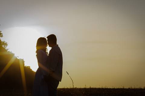 album-casamento-casar-cerimonia-igreja-cerimonial-por-do-sol-chacara-madrinha-padrinho-pre-wedding-recepção-festa-buffet-dj-'