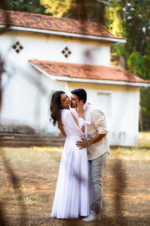 album-casamento-casar-cerimonia-igreja-cerimonial-por-do-sol-chacara-madrinha-padrinho-pre-wedding-recepção-festa-buffet-dj-'