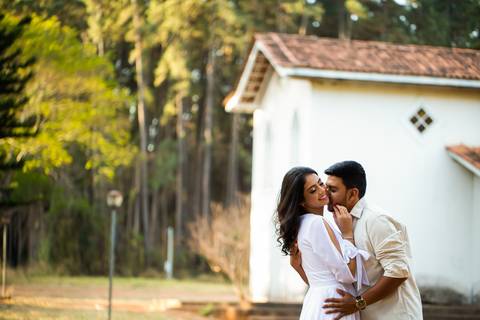 album-casamento-casar-cerimonia-igreja-cerimonial-por-do-sol-chacara-madrinha-padrinho-pre-wedding-recepção-festa-buffet-dj-'