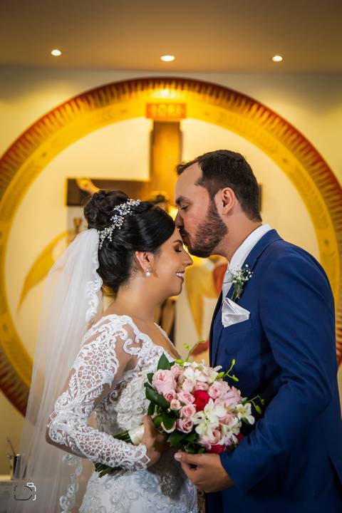 casamento-casar-noiva-vestido-make-hotel-ensaio-foto-fotografias-fotografo-uberlandia-minas-gerais-noivo-madrinha-padrinho-buque-brinde-terço-festa-dj-cerimonia-cerimonial-buffet-casa-de-festa-chacara-por-do-sol-terno-barbearia-brasil-daniel-custodio-amor'