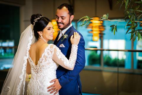 casamento-casar-noiva-vestido-make-hotel-ensaio-foto-fotografias-fotografo-uberlandia-minas-gerais-noivo-madrinha-padrinho-buque-brinde-terço-festa-dj-cerimonia-cerimonial-buffet-casa-de-festa-chacara-por-do-sol-terno-barbearia-brasil-daniel-custodio-amor'