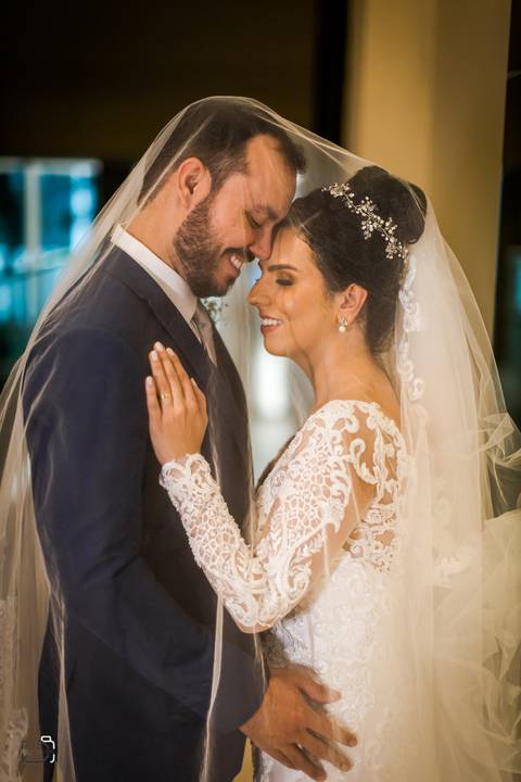 casamento-casar-noiva-vestido-make-hotel-ensaio-foto-fotografias-fotografo-uberlandia-minas-gerais-noivo-madrinha-padrinho-buque-brinde-terço-festa-dj-cerimonia-cerimonial-buffet-casa-de-festa-chacara-por-do-sol-terno-barbearia-brasil-daniel-custodio-amor'