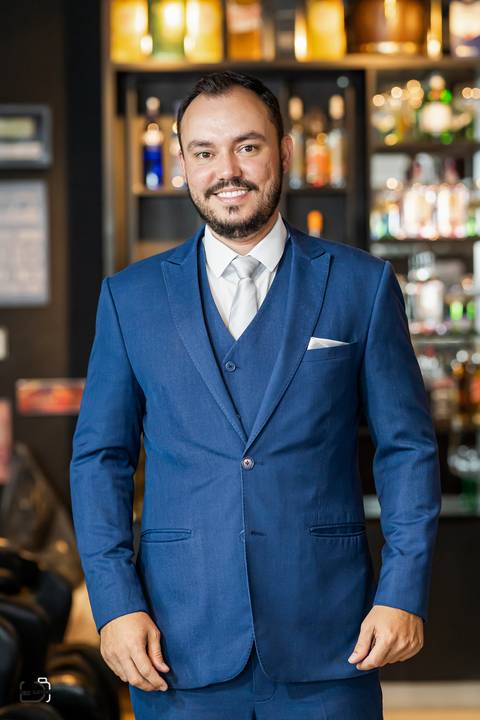 casamento-casar-noiva-vestido-make-hotel-ensaio-foto-fotografias-fotografo-uberlandia-minas-gerais-noivo-madrinha-padrinho-buque-brinde-terço-festa-dj-cerimonia-cerimonial-buffet-casa-de-festa-chacara-por-do-sol-terno-barbearia-brasil-daniel-custodio-amor'