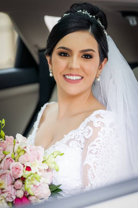 casamento-casar-noiva-vestido-make-hotel-ensaio-foto-fotografias-fotografo-uberlandia-minas-gerais-noivo-madrinha-padrinho-buque-brinde-terço-festa-dj-cerimonia-cerimonial-buffet-casa-de-festa-chacara-por-do-sol-terno-barbearia-brasil-daniel-custodio-amor'