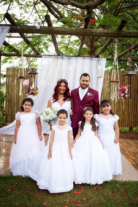 casamento-casar-chacara-cerimonia-religioso-cerimonial-por-do-sol-noiva-noivo-vestido-terno-make-salão-maquiagem-aliança-decoração-buffet-dj-buque-banda-brasil-minas-gerais-amor-love-daniel-custodio-uberlandia-foto-fotografo-registro-pre-wedding-foto-'