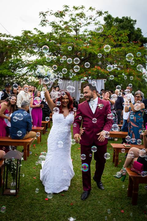 casamento-casar-chacara-cerimonia-religioso-cerimonial-por-do-sol-noiva-noivo-vestido-terno-make-salão-maquiagem-aliança-decoração-buffet-dj-buque-banda-brasil-minas-gerais-amor-love-daniel-custodio-uberlandia-foto-fotografo-registro-pre-wedding-foto-'