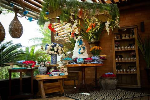 casamento-casar-chacara-cerimonia-religioso-cerimonial-por-do-sol-noiva-noivo-vestido-terno-make-salão-maquiagem-aliança-decoração-buffet-dj-buque-banda-brasil-minas-gerais-amor-love-daniel-custodio-uberlandia-foto-fotografo-registro-pre-wedding-foto-'