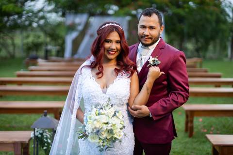 casamento-casar-chacara-cerimonia-religioso-cerimonial-por-do-sol-noiva-noivo-vestido-terno-make-salão-maquiagem-aliança-decoração-buffet-dj-buque-banda-brasil-minas-gerais-amor-love-daniel-custodio-uberlandia-foto-fotografo-registro-pre-wedding-foto-'