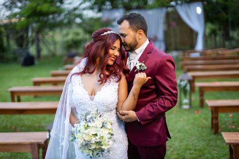 casamento-casar-chacara-cerimonia-religioso-cerimonial-por-do-sol-noiva-noivo-vestido-terno-make-salão-maquiagem-aliança-decoração-buffet-dj-buque-banda-brasil-minas-gerais-amor-love-daniel-custodio-uberlandia-foto-fotografo-registro-pre-wedding-foto-'