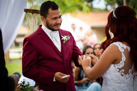 casamento-casar-chacara-cerimonia-religioso-cerimonial-por-do-sol-noiva-noivo-vestido-terno-make-salão-maquiagem-aliança-decoração-buffet-dj-buque-banda-brasil-minas-gerais-amor-love-daniel-custodio-uberlandia-foto-fotografo-registro-pre-wedding-foto-'
