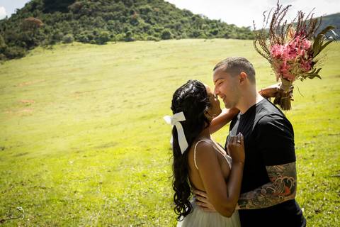 pre-wedding-ensaio-casamento-iguai-sao-paulo-uberlandia-daniel-custodio-casal-uberlandia-buque-noiva-noivo-vestido-terno-igreja-chacara-montanha-namorados-aliança-make-love-fotografias-fotografo-praia-jeri-ceara-fortaleza-casar-por-do-sol-amor-'