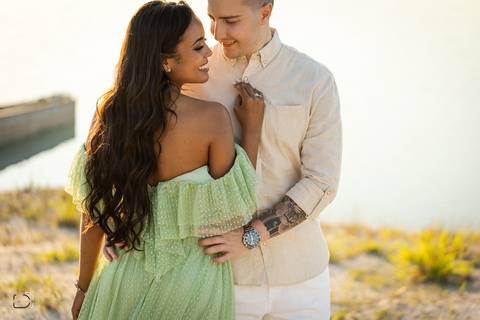 pre-wedding-ensaio-casamento-iguai-sao-paulo-uberlandia-daniel-custodio-casal-uberlandia-buque-noiva-noivo-vestido-terno-igreja-chacara-montanha-namorados-aliança-make-love-fotografias-fotografo-praia-jeri-ceara-fortaleza-casar-por-do-sol-amor-'