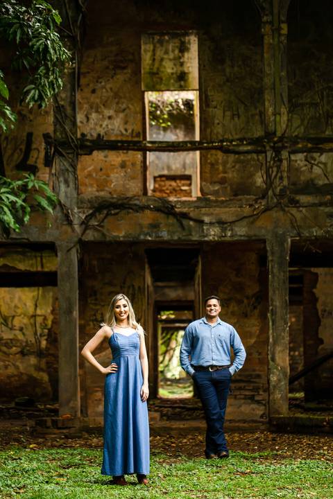 pre-wedding-ensaio-fotos-namorados-casal-studio-araxa-horizonte-perdido-taua-hotel-ruidas-fotos-fotografias-noivado-civil-casamento-religioso-por-do-sol-chacara-make-noiva-noivo-vestido-salão-de-beleza-barbearia-cowboy-amor-uberlandia-minas-gerais-brasil-'