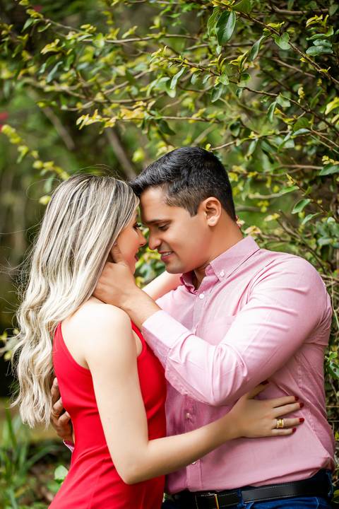 pre-wedding-ensaio-fotos-namorados-casal-studio-araxa-horizonte-perdido-taua-hotel-ruidas-fotos-fotografias-noivado-civil-casamento-religioso-por-do-sol-chacara-make-noiva-noivo-vestido-salão-de-beleza-barbearia-cowboy-amor-uberlandia-minas-gerais-brasil-'