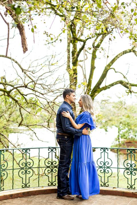 pre-wedding-ensaio-fotos-namorados-casal-studio-araxa-horizonte-perdido-taua-hotel-ruidas-fotos-fotografias-noivado-civil-casamento-religioso-por-do-sol-chacara-make-noiva-noivo-vestido-salão-de-beleza-barbearia-cowboy-amor-uberlandia-minas-gerais-brasil-'