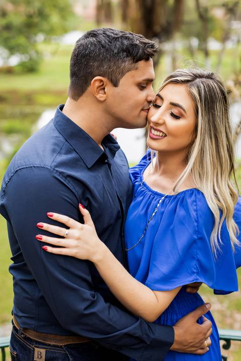 pre-wedding-ensaio-fotos-namorados-casal-studio-araxa-horizonte-perdido-taua-hotel-ruidas-fotos-fotografias-noivado-civil-casamento-religioso-por-do-sol-chacara-make-noiva-noivo-vestido-salão-de-beleza-barbearia-cowboy-amor-uberlandia-minas-gerais-brasil-'