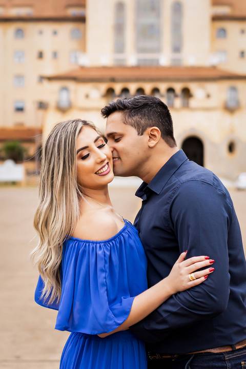 pre-wedding-ensaio-fotos-namorados-casal-studio-araxa-horizonte-perdido-taua-hotel-ruidas-fotos-fotografias-noivado-civil-casamento-religioso-por-do-sol-chacara-make-noiva-noivo-vestido-salão-de-beleza-barbearia-cowboy-amor-uberlandia-minas-gerais-brasil-'