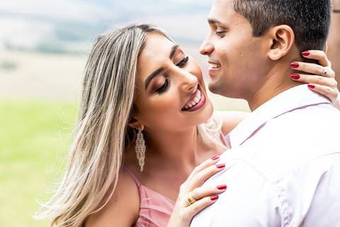 pre-wedding-ensaio-fotos-namorados-casal-studio-araxa-horizonte-perdido-taua-hotel-ruidas-fotos-fotografias-noivado-civil-casamento-religioso-por-do-sol-chacara-make-noiva-noivo-vestido-salão-de-beleza-barbearia-cowboy-amor-uberlandia-minas-gerais-brasil-'