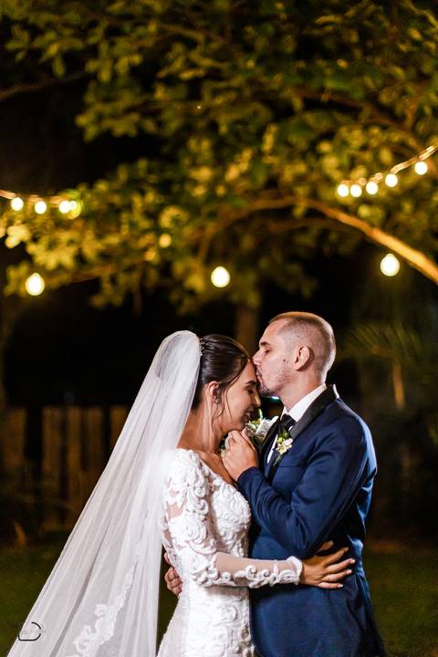 casamento-civil-casar-cerimonia-cartorio-patio-sabia-buque-make-daniel-custodio-por-do-sol-ensaio-pre-wedding-igreja-chacara-noiva-madrinha-padrinho-noivo-amor-uberlandia-vestido-terno-fotos-amor-fotografo-profissional-alianca-dj-buffet-cerimonial-banda-'