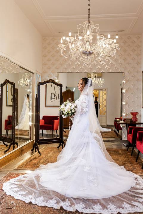 casamento-civil-casar-cerimonia-cartorio-patio-sabia-buque-make-daniel-custodio-por-do-sol-ensaio-pre-wedding-igreja-chacara-noiva-madrinha-padrinho-noivo-amor-uberlandia-vestido-terno-fotos-amor-fotografo-profissional-alianca-dj-buffet-cerimonial-banda-'