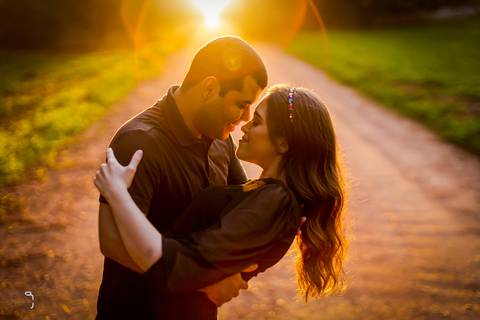 casamento-civil-casar-cerimonia-cartorio-patio-sabia-buque-make-daniel-custodio-por-do-sol-ensaio-pre-wedding-igreja-chacara-noiva-madrinha-padrinho-noivo-amor-uberlandia-vestido-terno-fotos-amor-fotografo-profissional-alianca-dj-buffet-cerimonial-banda-'