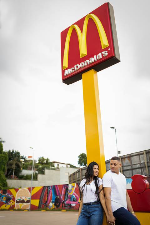 casamento-civil-casar-cerimonia-cartorio-patio-sabia-buque-make-daniel-custodio-por-do-sol-ensaio-pre-wedding-igreja-chacara-noiva-madrinha-padrinho-noivo-amor-uberlandia-vestido-terno-fotos-amor-fotografo-profissional-alianca-dj-buffet-cerimonial-banda-'