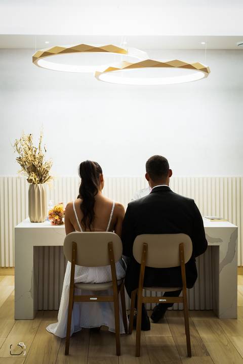 casamento-civil-casar-cerimonia-cartorio-patio-sabia-buque-make-daniel-custodio-por-do-sol-ensaio-pre-wedding-igreja-chacara-noiva-madrinha-padrinho-noivo-amor-uberlandia-vestido-terno-fotos-amor-fotografo-profissional-alianca-dj-buffet-cerimonial-banda-'