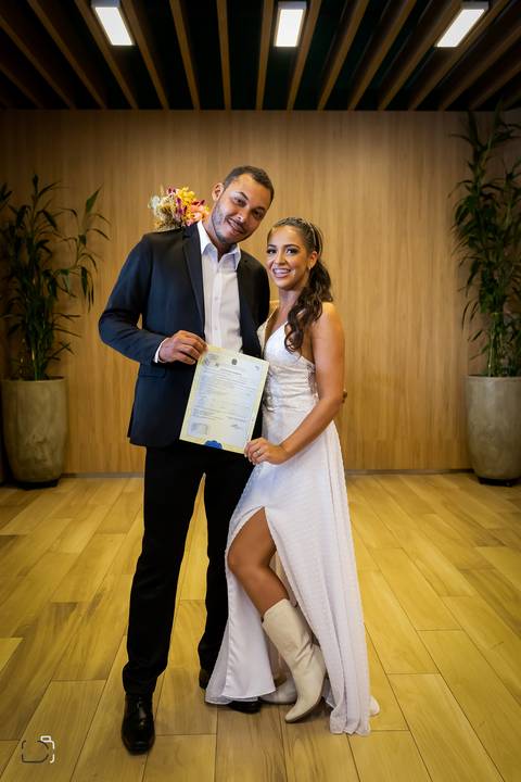 casamento-civil-casar-cerimonia-cartorio-patio-sabia-buque-make-daniel-custodio-por-do-sol-ensaio-pre-wedding-igreja-chacara-noiva-madrinha-padrinho-noivo-amor-uberlandia-vestido-terno-fotos-amor-fotografo-profissional-alianca-dj-buffet-cerimonial-banda-'