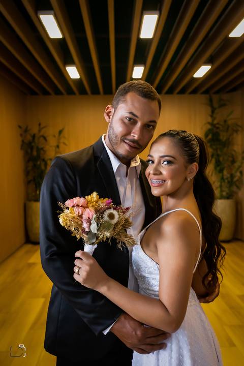 casamento-civil-casar-cerimonia-cartorio-patio-sabia-buque-make-daniel-custodio-por-do-sol-ensaio-pre-wedding-igreja-chacara-noiva-madrinha-padrinho-noivo-amor-uberlandia-vestido-terno-fotos-amor-fotografo-profissional-alianca-dj-buffet-cerimonial-banda-'