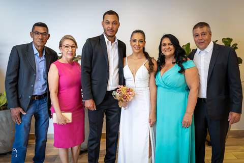 casamento-civil-casar-cerimonia-cartorio-patio-sabia-buque-make-daniel-custodio-por-do-sol-ensaio-pre-wedding-igreja-chacara-noiva-madrinha-padrinho-noivo-amor-uberlandia-vestido-terno-fotos-amor-fotografo-profissional-alianca-dj-buffet-cerimonial-banda-'