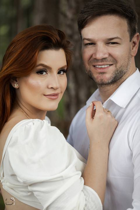 pre-wedding-ensaio-fotos-de-casamento-footgrafo-em-uberlandia-daniel-custodio-fotografo-casar-casamento-cerimonial-casal-retrato-namoro-buque-noiva-noivo-madrinha-padrinho-dama-vestido-festa-recepção-chacara-dj-buffet-atelie-maquiagem-make-por-do-sol-foto'