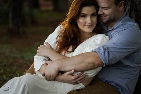 pre-wedding-ensaio-fotos-de-casamento-footgrafo-em-uberlandia-daniel-custodio-fotografo-casar-casamento-cerimonial-casal-retrato-namoro-buque-noiva-noivo-madrinha-padrinho-dama-vestido-festa-recepção-chacara-dj-buffet-atelie-maquiagem-make-por-do-sol-foto'